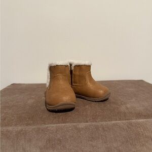 Carter’s Tan Baby Boots with White Faux Fur Trim